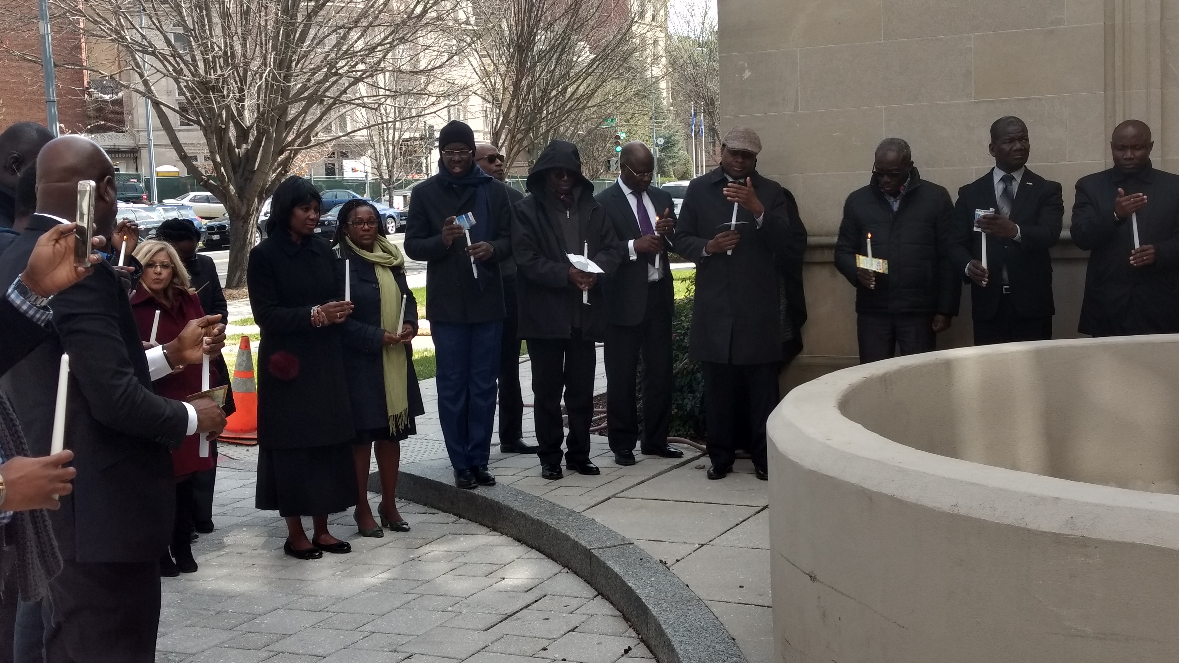 En images - Grand -Bassam : Un an  après les attentats , revivez la Commémoration à Washington , DC