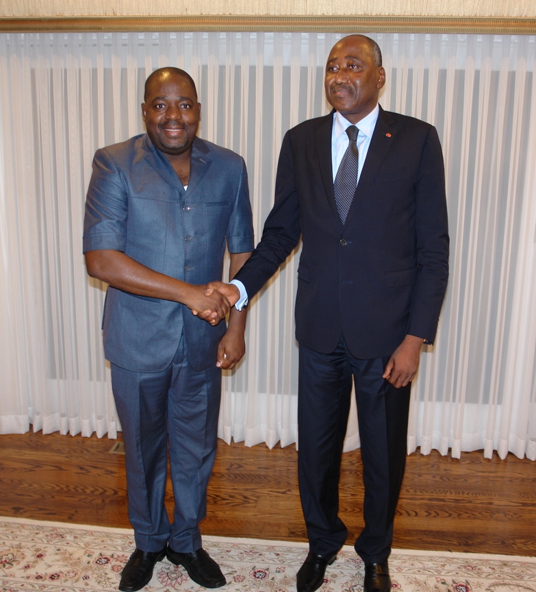 SEM Daouda Diabaté a reçu le  samedi 14 octobre , le Premier Ministre Amadou Gon et sa délégation pour un dîner  à la Résidence temporaire de la Côte d’Ivoire.