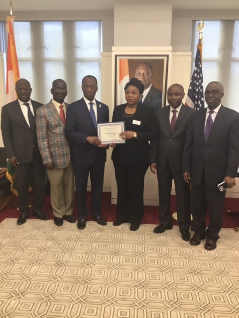 Les félicitations de l’Ambassade au Professeur Makani Diaby, lauréate du « Prix d’Excellence de l’Enseignement Supérieur » de Georgia State University, Atlanta (Etats-Unis).