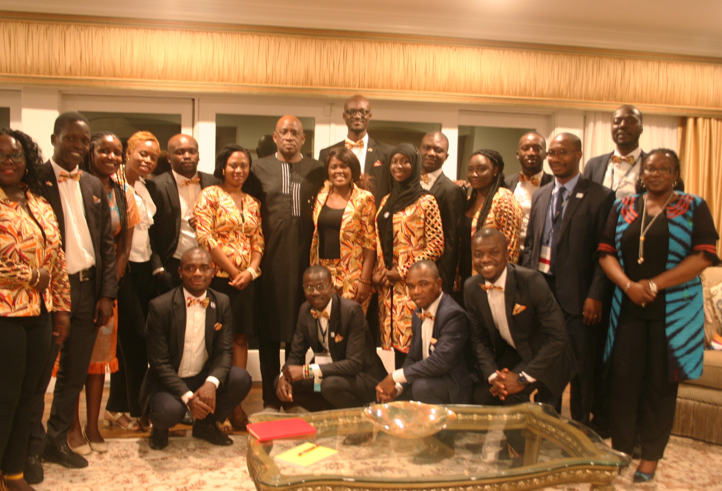 YALI 2018 : SEM Mamadou Haidara  a reçu à dîner 17 jeunes leaders Ivoiriens du Mandela Washington Fellowship