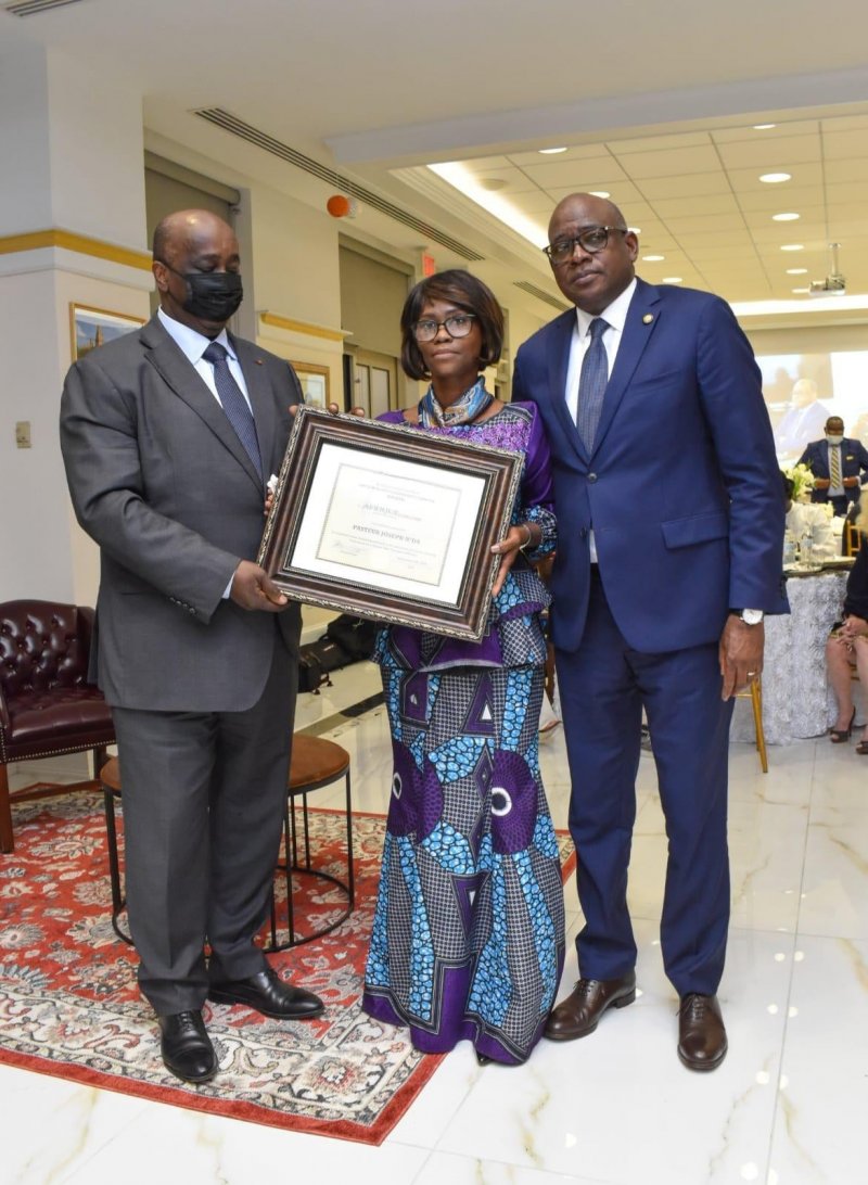 En images l’émouvante cérémonie d'hommage de la diaspora à SEM Mamadou Haidara 